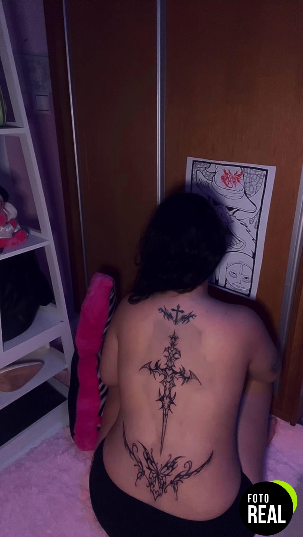bepanthol-crema-tatuajes-hidratante-30g-foto-1