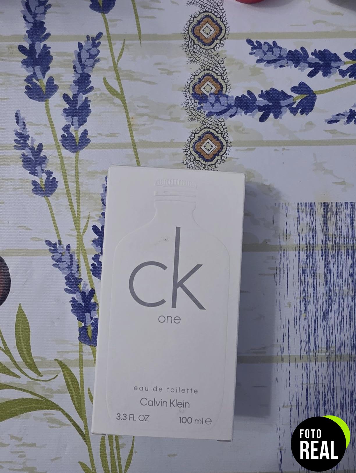 ck-one-perfume-calvin-klein-foto-2