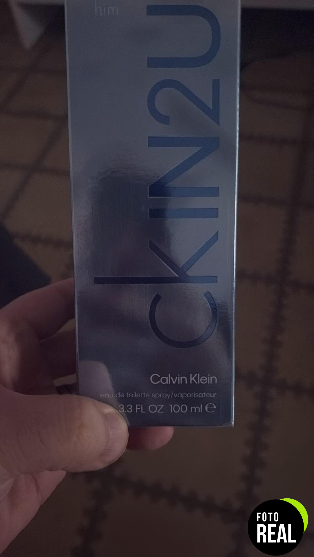 ckin2u-hombre-perfume-calvin-klein-foto-3
