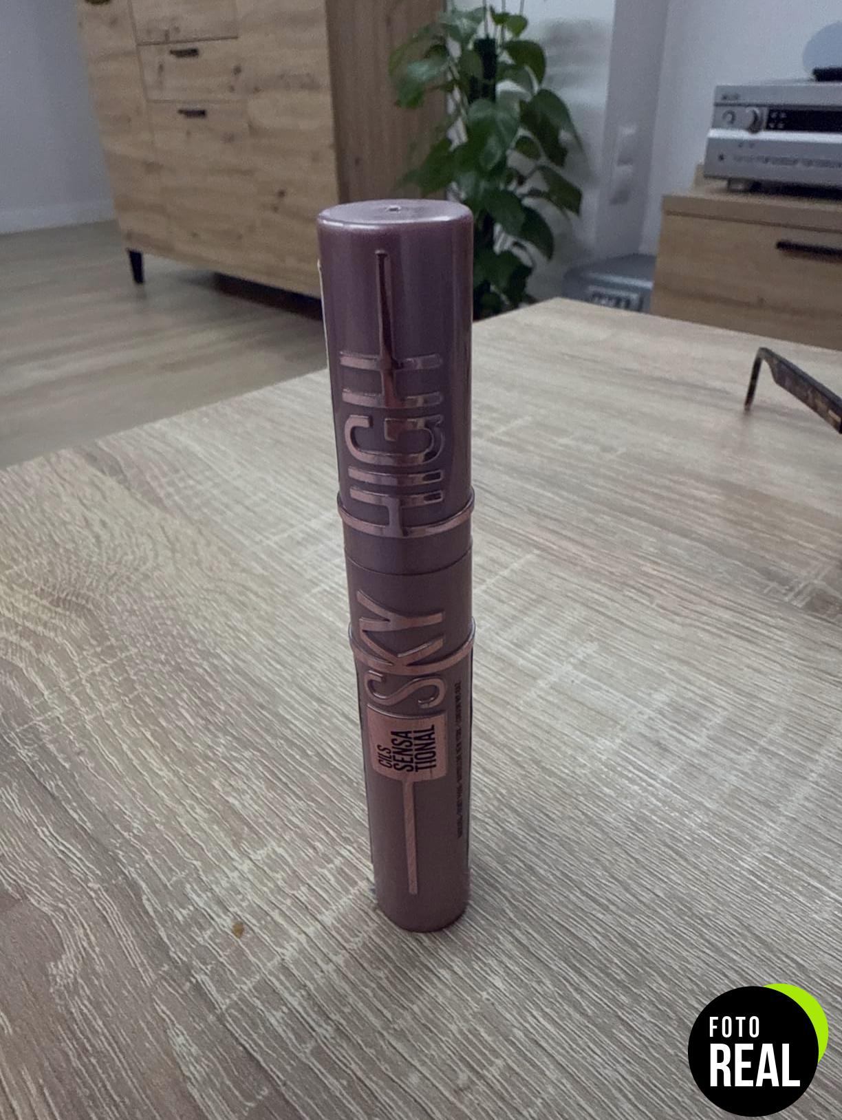 maybelline-mascara-volumizante-01-sky-high-foto-1