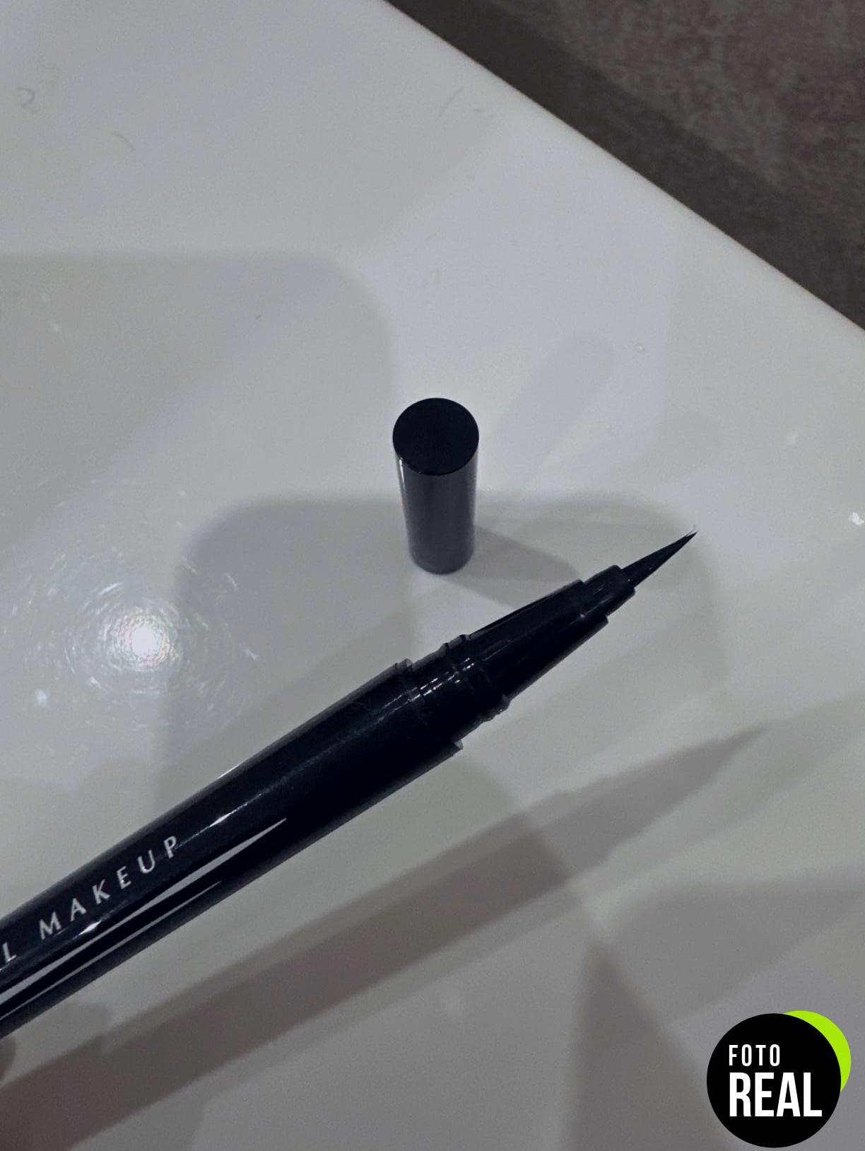 nyx-delineador-ojos-epic-ink-negro-foto-2